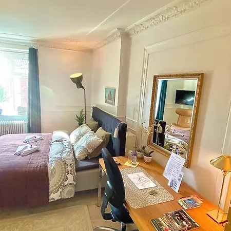 Homestay Four Individual Beautiful Spacious In Stylish Copenhagen