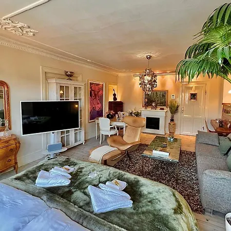 Homestay Four Individual Beautiful Spacious In Stylish Copenhagen